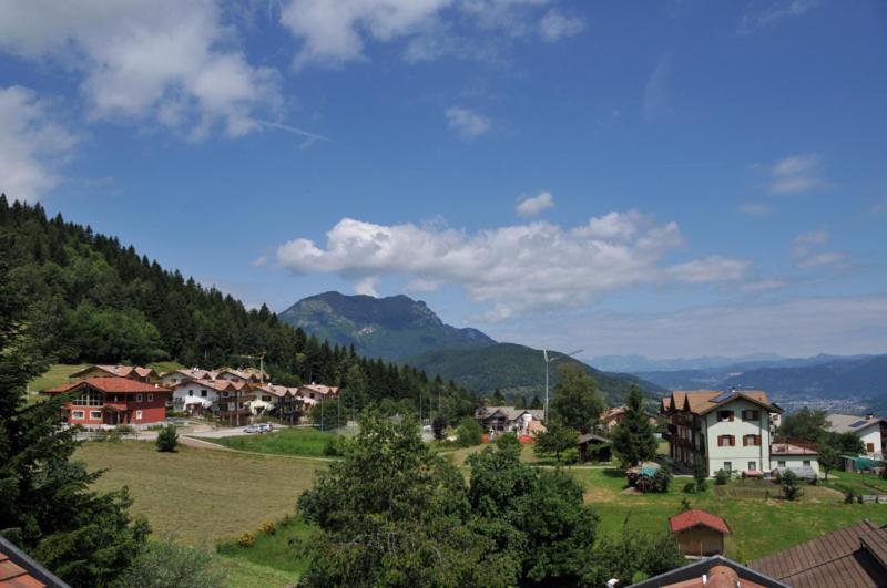 Al Pian Garni Hotel - B&B & Pizza Vattaro Exterior foto